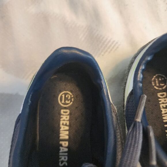 NEW Boys’ Cleats – Size 12 (Toddler) – Gray & Neon Green – Dream Pairs - Picture 4 of 7